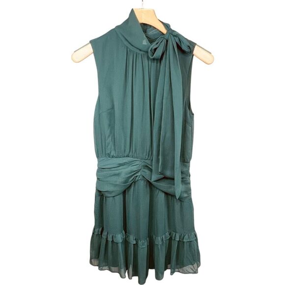 Elliatt Kavalo Halter Mini Dress - Picture 4 of 16